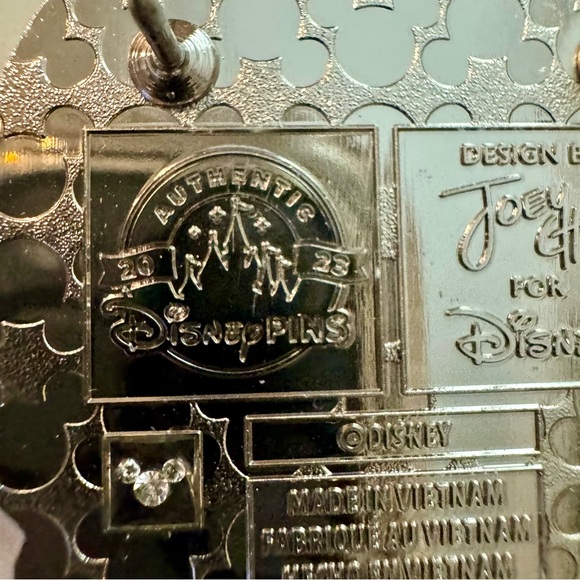 NWT. Mickey and Minnie Mouse with Tinker Bell Fantasyland Pin by Joey Chou. - Picture 10 of 11